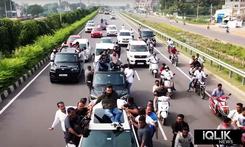 Pawan kalyan car roof